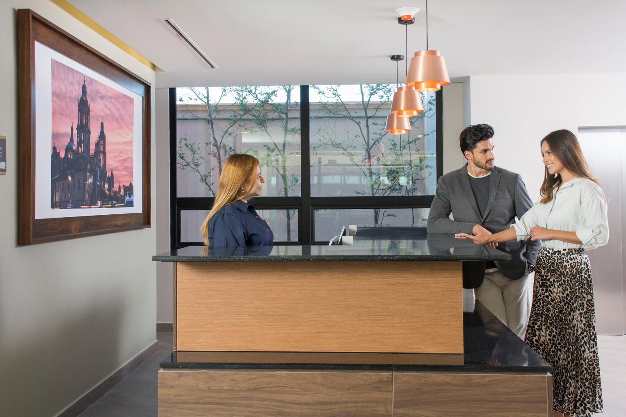 Staybridge Suites - Guadalajara Novena By Ihg Exteriör bild