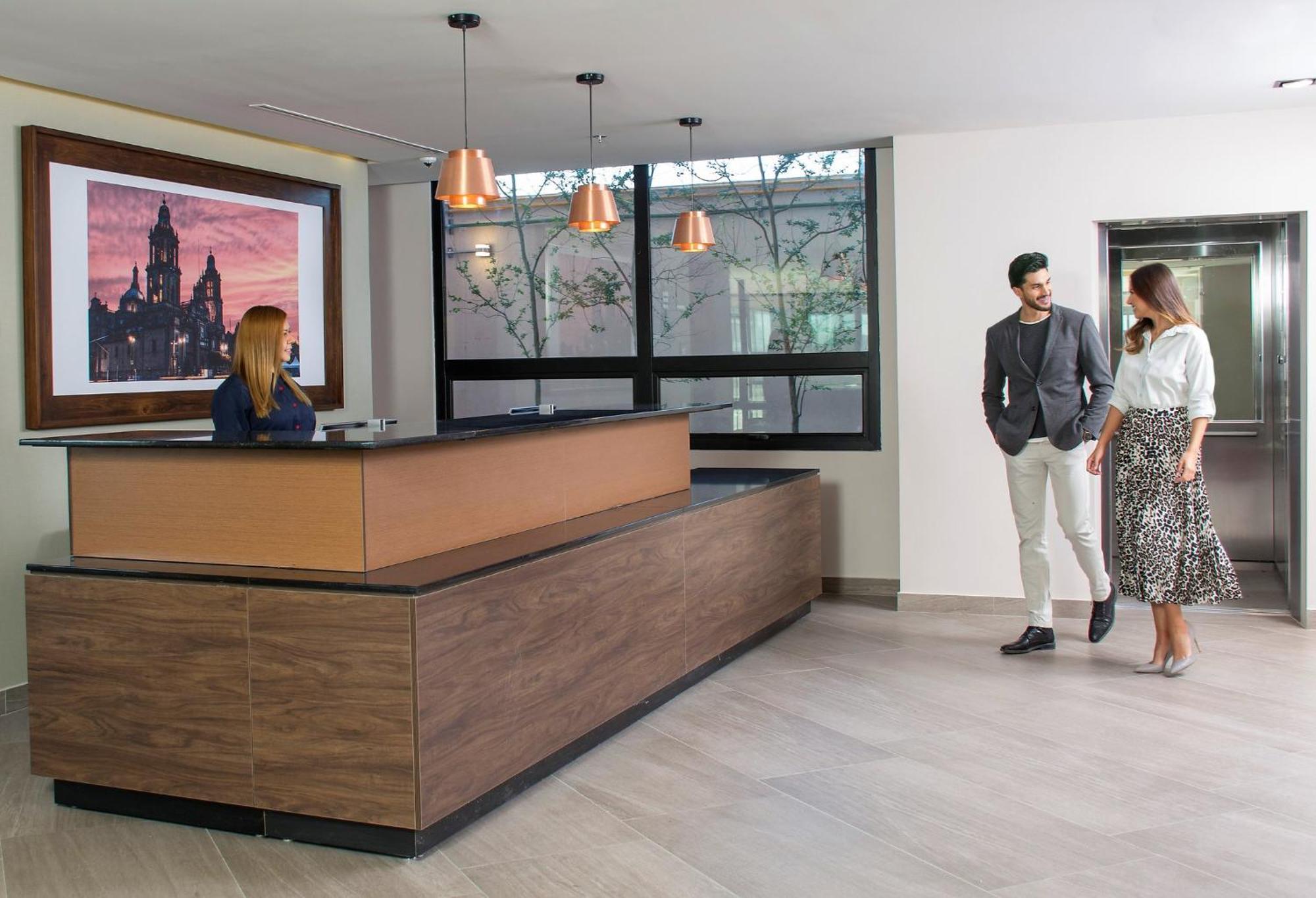 Staybridge Suites - Guadalajara Novena By Ihg Exteriör bild