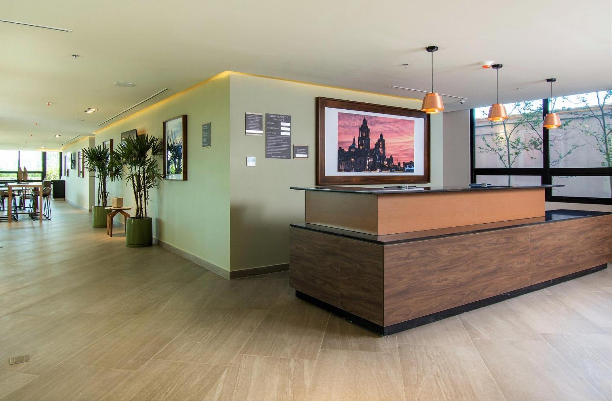 Staybridge Suites - Guadalajara Novena By Ihg Exteriör bild