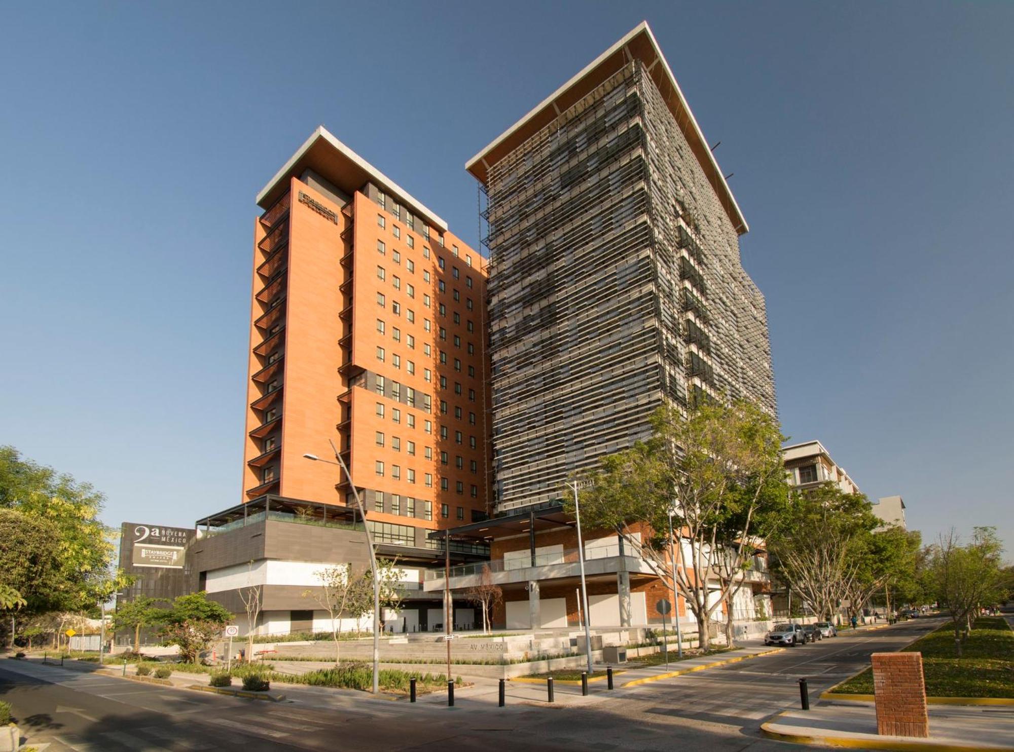 Staybridge Suites - Guadalajara Novena By Ihg Exteriör bild