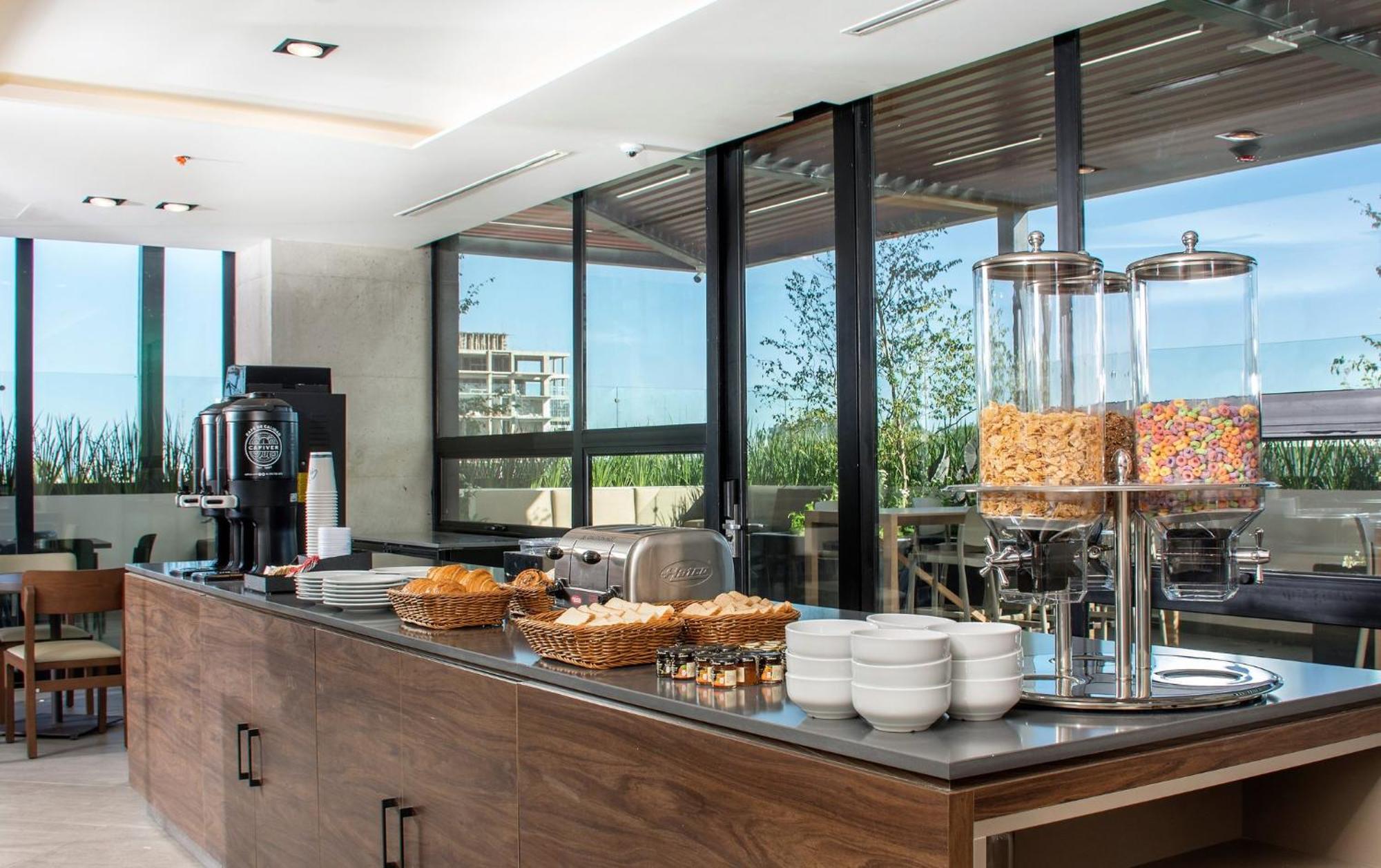 Staybridge Suites - Guadalajara Novena By Ihg Exteriör bild